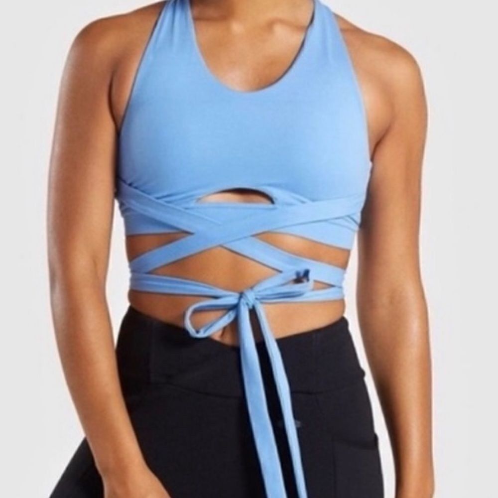 GymShark Blue  Poise Wrap Around Bralette size M‎